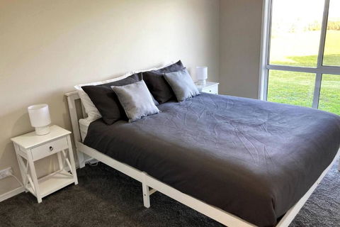 Sandy Bottoms Beach Escape - Dalby Accommodation 2