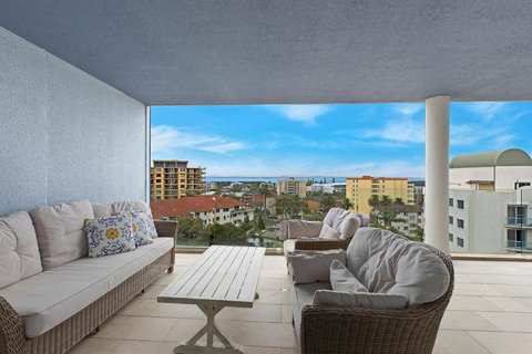 Sandy Cove Apartment The Entrance 48a - Dalby Accommodation 0