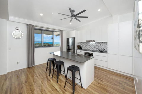 SEA-Renity On Castle Hill - Dalby Accommodation 3