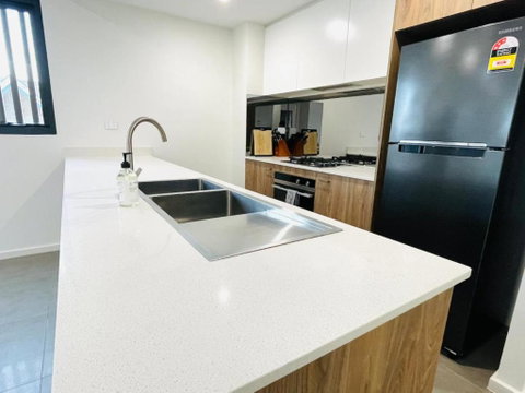 SPR Serivce Apartment Parramatta 3 Bedrooms, 2 Carspaces - Dalby Accommodation 3