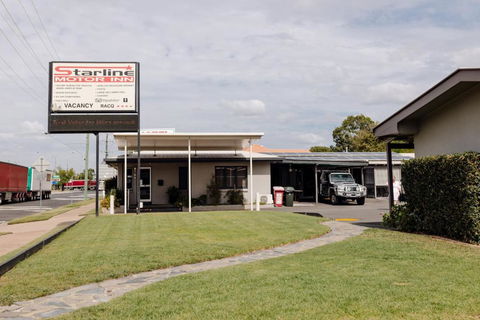 Starline Motor Inn - Dalby Accommodation 0