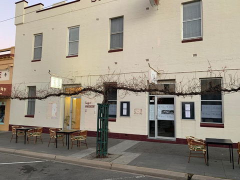 The Barkly Bistro Bar & Accommodation - Dalby Accommodation 0