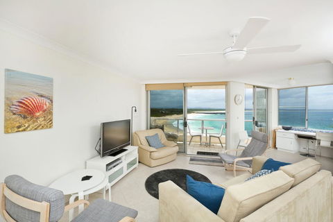 Beachpoint, Unit 501, 28 North Street - Dalby Accommodation 0