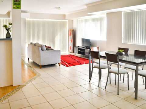 Beachside 4 With Airconditioning And Spa Bath - Dalby Accommodation 0