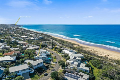 Beachside Luxury, Sunrise Beach - Dalby Accommodation 1