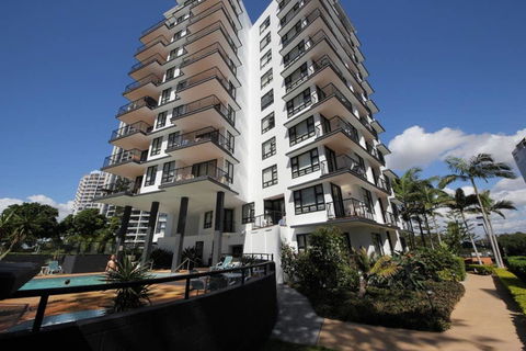 Beachside Neptune Resort Apt Upgraded! - Dalby Accommodation 1