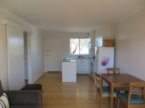 Beachside Rest - Dalby Accommodation 2