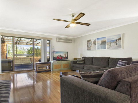 Beachway - Beach Access At End Of Street - Dalby Accommodation 1
