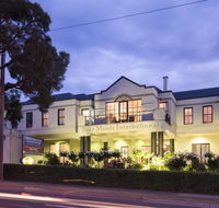 Beau Monde International - Dalby Accommodation