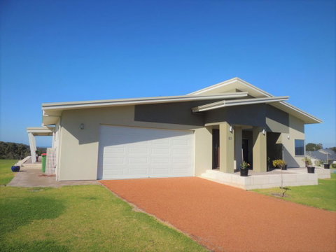 Beaufortia Views - Dalby Accommodation 1