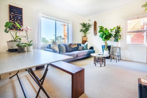 Beautiful Beach Home In Superb Location - Dalby Accommodation 1