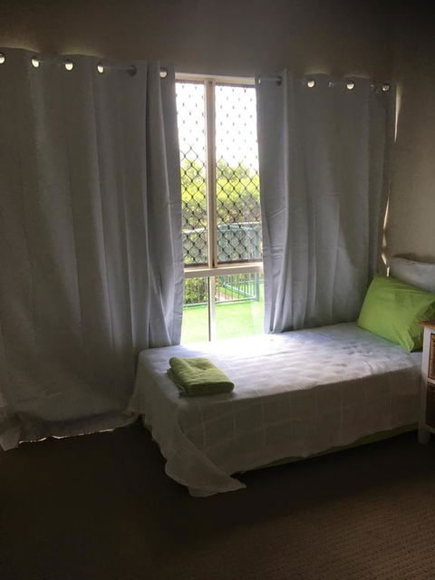 Bed And Breakfast With Airport Transfers And Rental Car - Dalby Accommodation 3