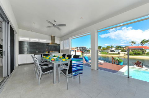 Belle Of Broadbeach - Dalby Accommodation 2