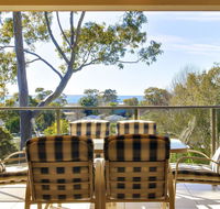 Bellima Beach House' 9 Jackson Close - huge duplex with air con and fabulous views - Dalby Accommodation