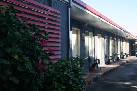 Benjamin Singleton Motel - Dalby Accommodation 0