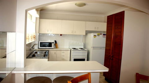 Bentley 3 - North Street - Dalby Accommodation 2