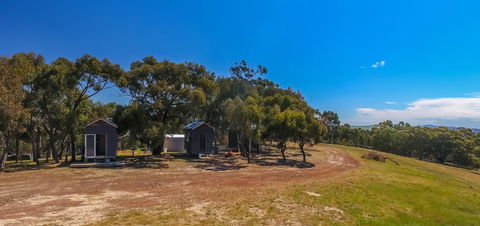 Big Tiny Seven Hills Tiny House, Tallarook - Dalby Accommodation 0