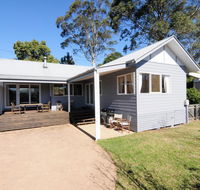Bimbadeen - Comfortable country styled house - Dalby Accommodation