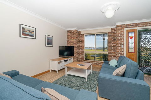 Birchgrove Terrace, Unit 4, Recreation Lane - Dalby Accommodation 2