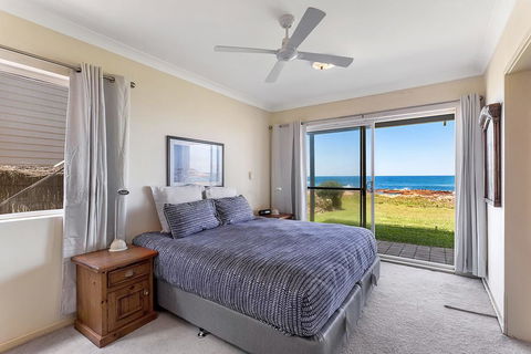 Birubi Lane 4 - Anna Bay - Dalby Accommodation 2