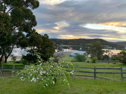 Blossoms On The Bay - Nubeena - Dalby Accommodation 0