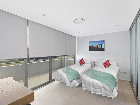 Blue Ribbon Beach Front - Dalby Accommodation 2