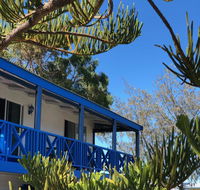 Blue Sky Escapes Beach house Ledge Point - Dalby Accommodation