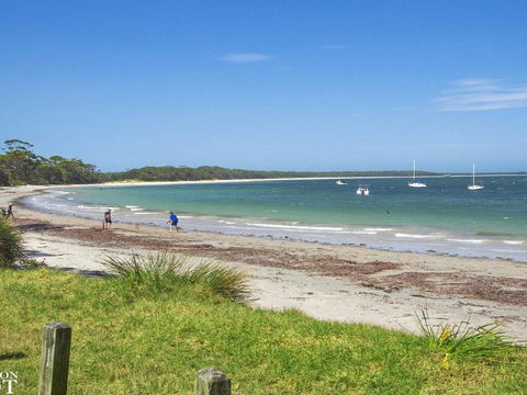 Blue Waters Cottage - 120m To Jervis Bay - Dalby Accommodation 2