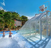 BlueSkyAptsTurtle Beach Resort Ground Floor near Water Park  Pools - Dalby Accommodation
