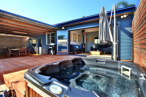 Bluetongue @ Culburra - Pet Friendly - 4 Mins To Beach - Dalby Accommodation 1