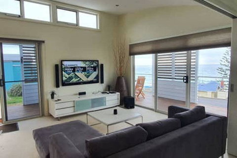 Boat Harbour Beach Luxury Villa - Dalby Accommodation 1