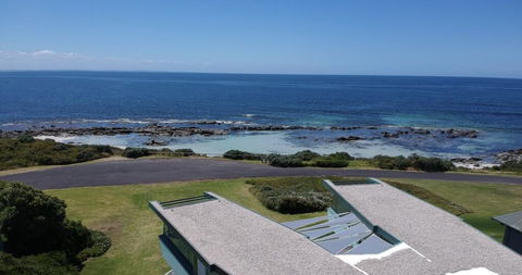 Boathouse - Nearly In The Water And Wonderful Views - Dalby Accommodation 0