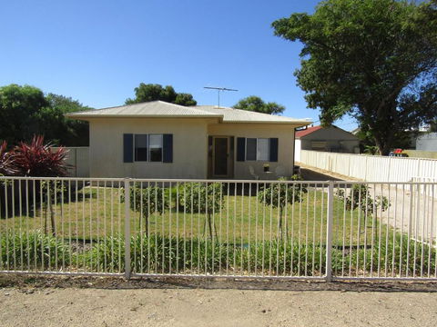 The Shack At Stansbury - Dalby Accommodation 0