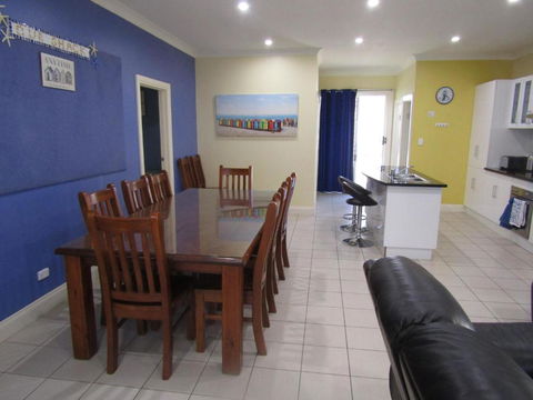The Shack At Stansbury - Dalby Accommodation 3