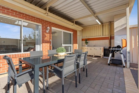 The Shamrock House A - Dalby Accommodation 1