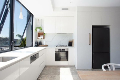 The Treehouse Penthouse - Dalby Accommodation 3