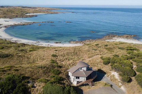 Wave Retreat, King Island - Dalby Accommodation 0