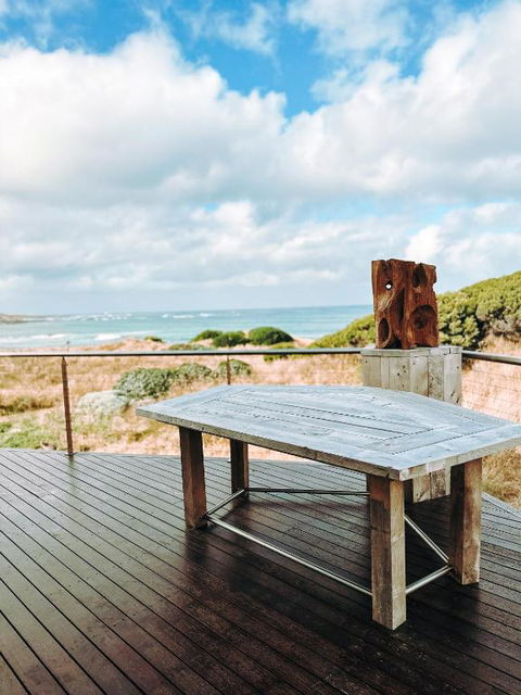 Wave Retreat, King Island - Dalby Accommodation 1