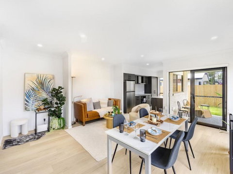 Well-decorated 5BR Family Home - Dalby Accommodation 0