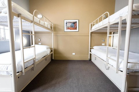 YHA Melbourne Central - Dalby Accommodation 3