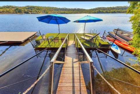 Rumah Surgah On Lake Bennett - Dalby Accommodation 0