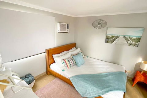 Seabreeze Beach House, Wagait Beach - Dalby Accommodation 1