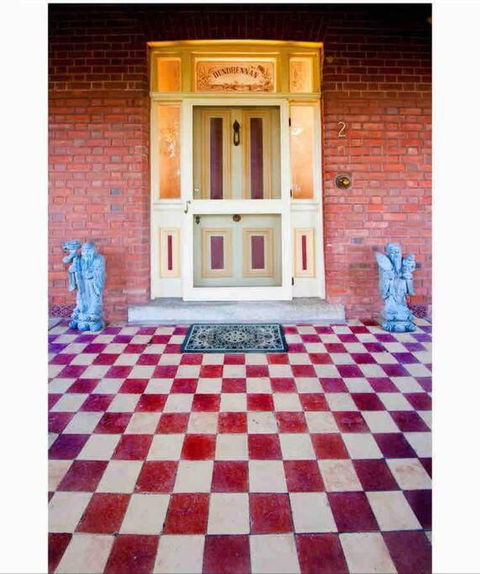 St Arnaud Historic Dundrennan With 5 Bedrooms - Dalby Accommodation 3