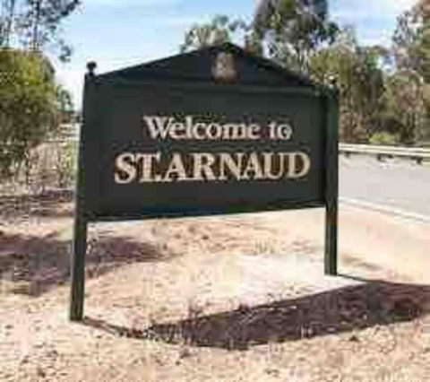 St Arnaud Historic Dundrennan With 5 Bedrooms - Dalby Accommodation 1