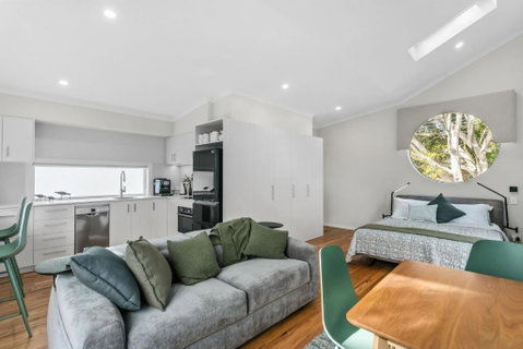 WILL56 - Gumtree Studio - Dalby Accommodation 0