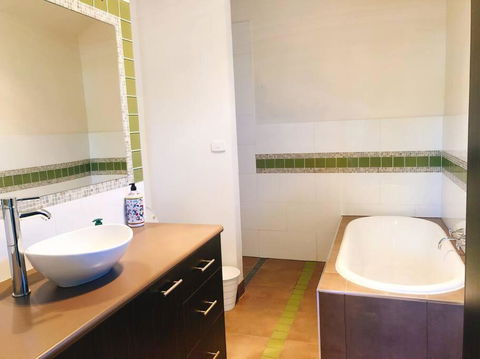 Yarra Valley Badgers Brook Winery House 1 - Dalby Accommodation 2