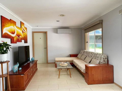 YF Home Sweet Home - Dalby Accommodation 1