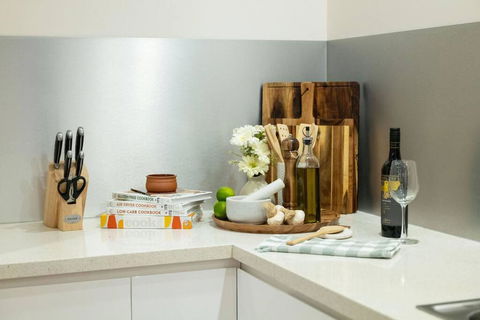 ZenLux Rosewood Luxury Family Escape - Pool - BBQ - Dalby Accommodation 2