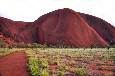 Ayers Rock Combo: Uluru Base And Sunset Plus Uluru Sunrise And Kata Tjuta With An Optional BBQ Dinner Or Kings Canyon Day Trip - Dalby Accommodation 5
