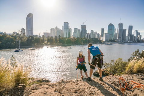 Abseiling The Kangaroo Point Cliffs In Brisbane - Dalby Accommodation 1